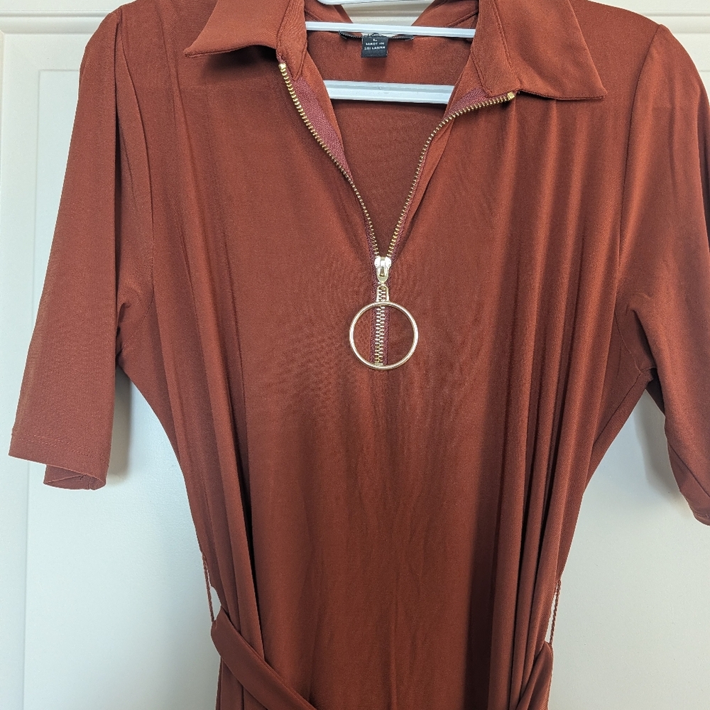 Chic Rust Long Sleeve Dress with Zipper